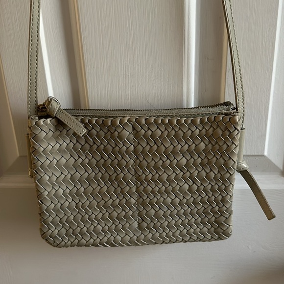 Madewell Handbags - 100% Leather Madewell Sage Green The Knotted Woven Crossbody Purse Bag